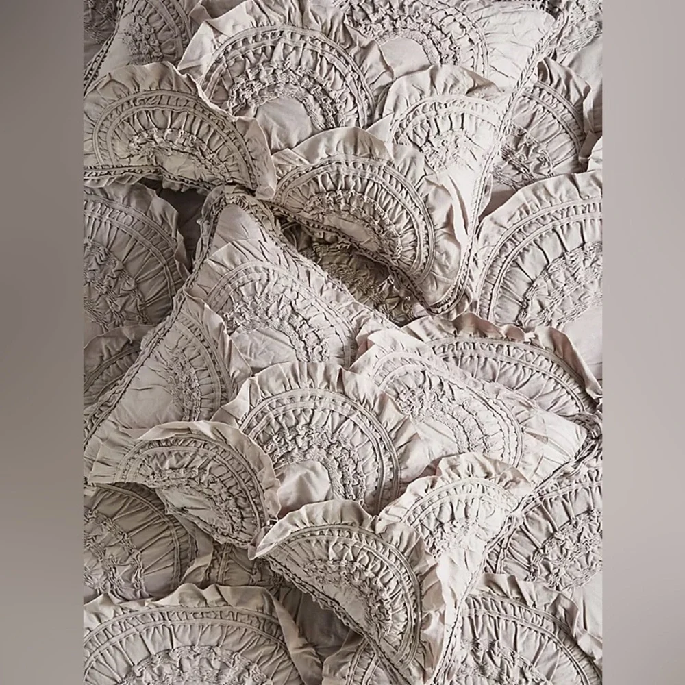 Anthropologie Rivulet~ King Quilt & 2/ King Sham - Light Gray